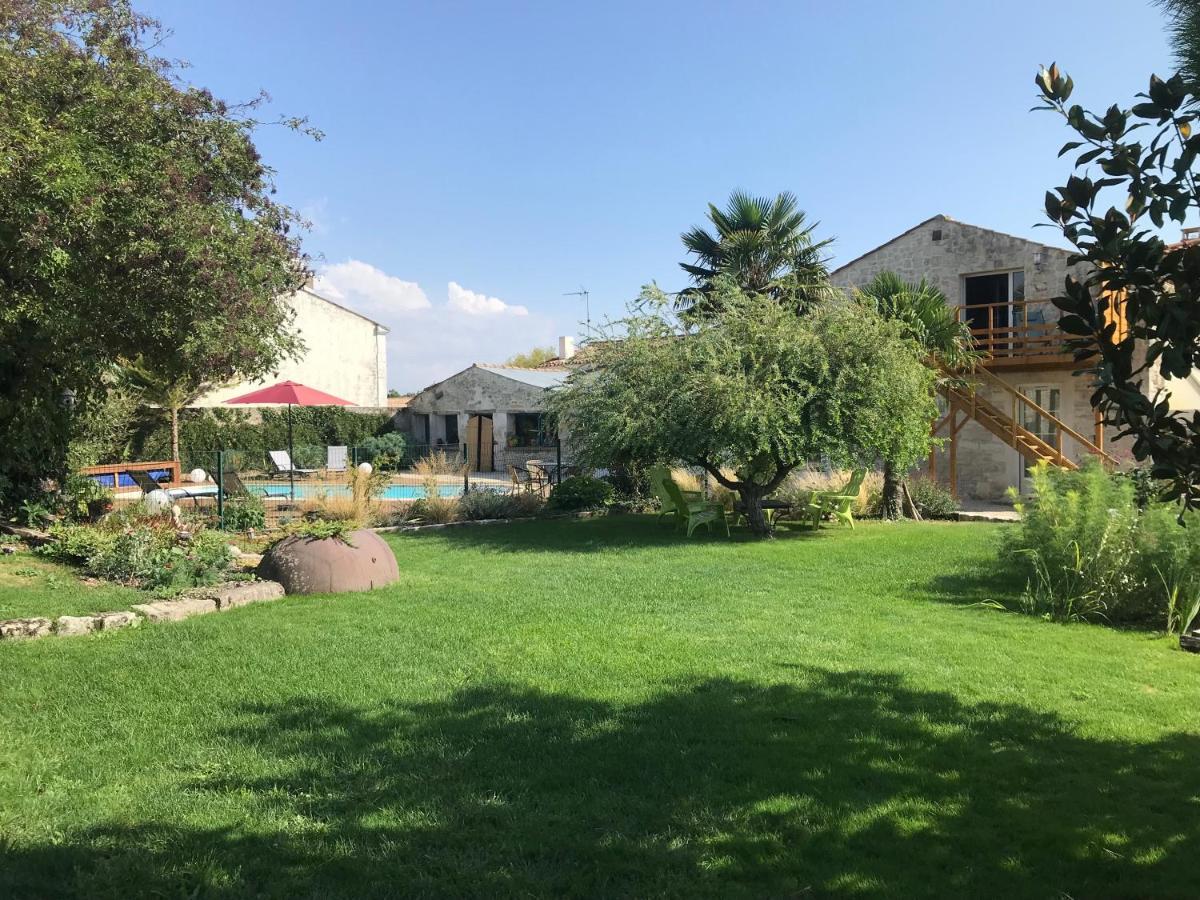 Le Clos Des Grandes Rivieres Sainte-Soulle Exterior foto